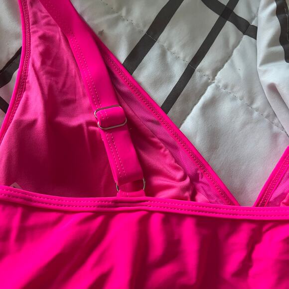 Women’s swim Barbie hot pink one piece Plus size 2X XXL mesh bathing suit - Picture 2 of 4